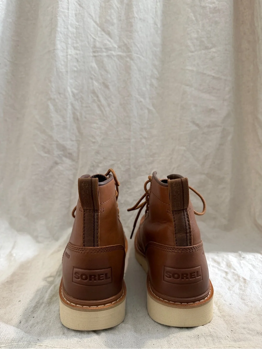 Sorel Slabtown ‘62 Moc Waterproof Leather Boots Men’s Size 10 Velvet Tan NEW
